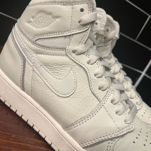 Air Jordan 1 Sail Size 7 Youth No Box 2017 Release - Picture 2 of 9